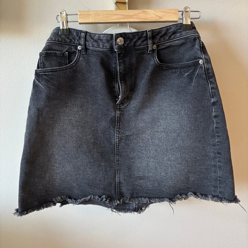 High-waisted denim skirt